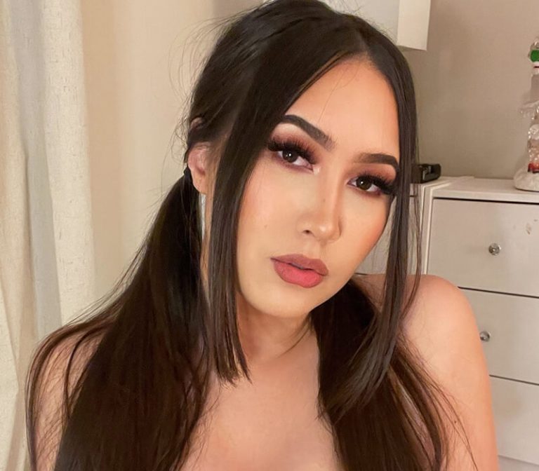 KristinaDanielleXo Wiki & Bio: Net Worth, Age and other information | FameCop.com