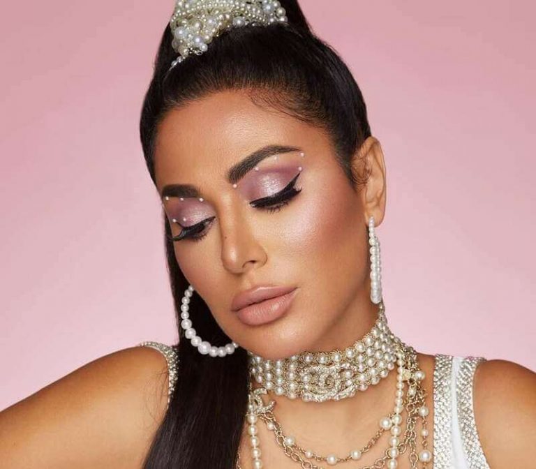 Huda Kattan Wiki & Bio: Net Worth, Age and other information | FameCop.com